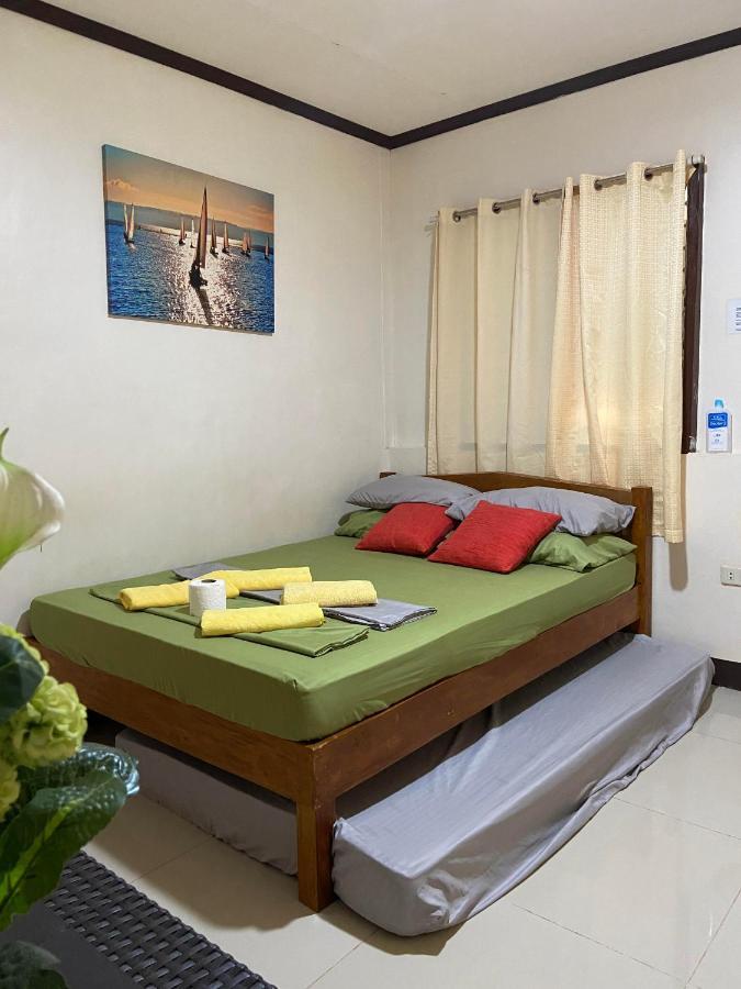Alona Bohol Backpackers Hostel 팡라오 객실 사진