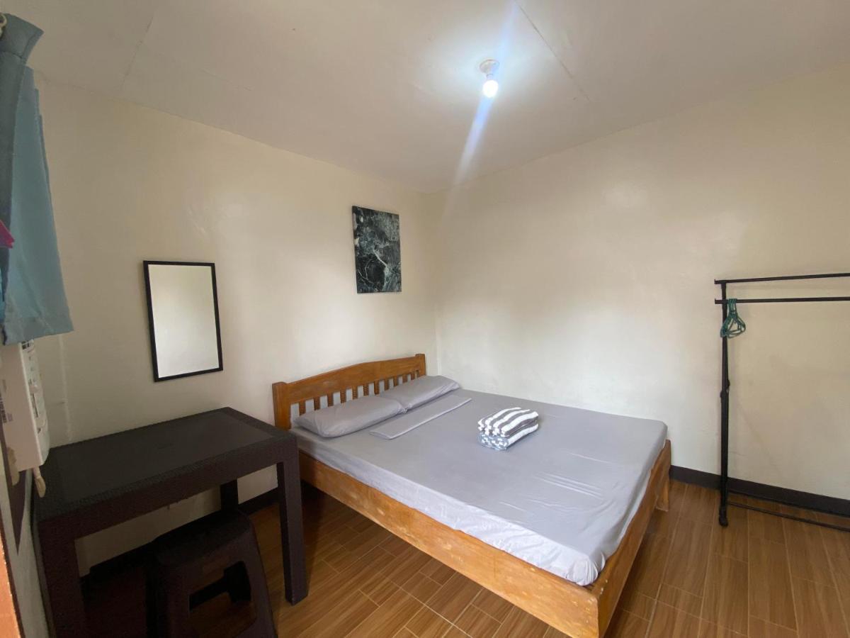 Alona Bohol Backpackers Hostel 팡라오 외부 사진